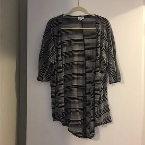 Lularoe Lindsay blk&white striped SM